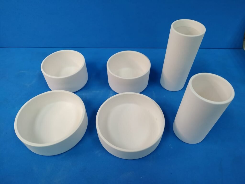peças especiais em alumina 99.9%, em alumina 96% e em mulita-zircônia